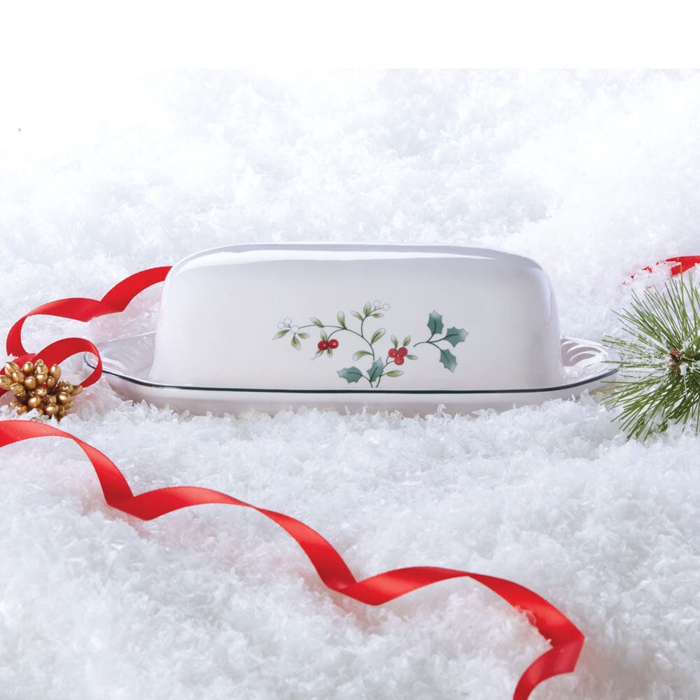 Top view of the butter dish with crackers and cheese inside