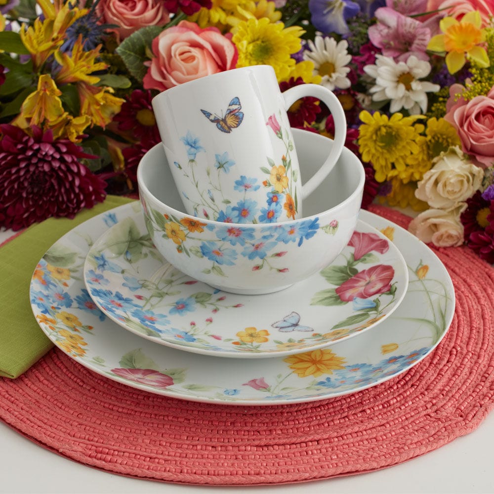 Annabelle dinnerware set showcasing dinner plates and mugs, ideal for hosting affordable dinnerware sets.