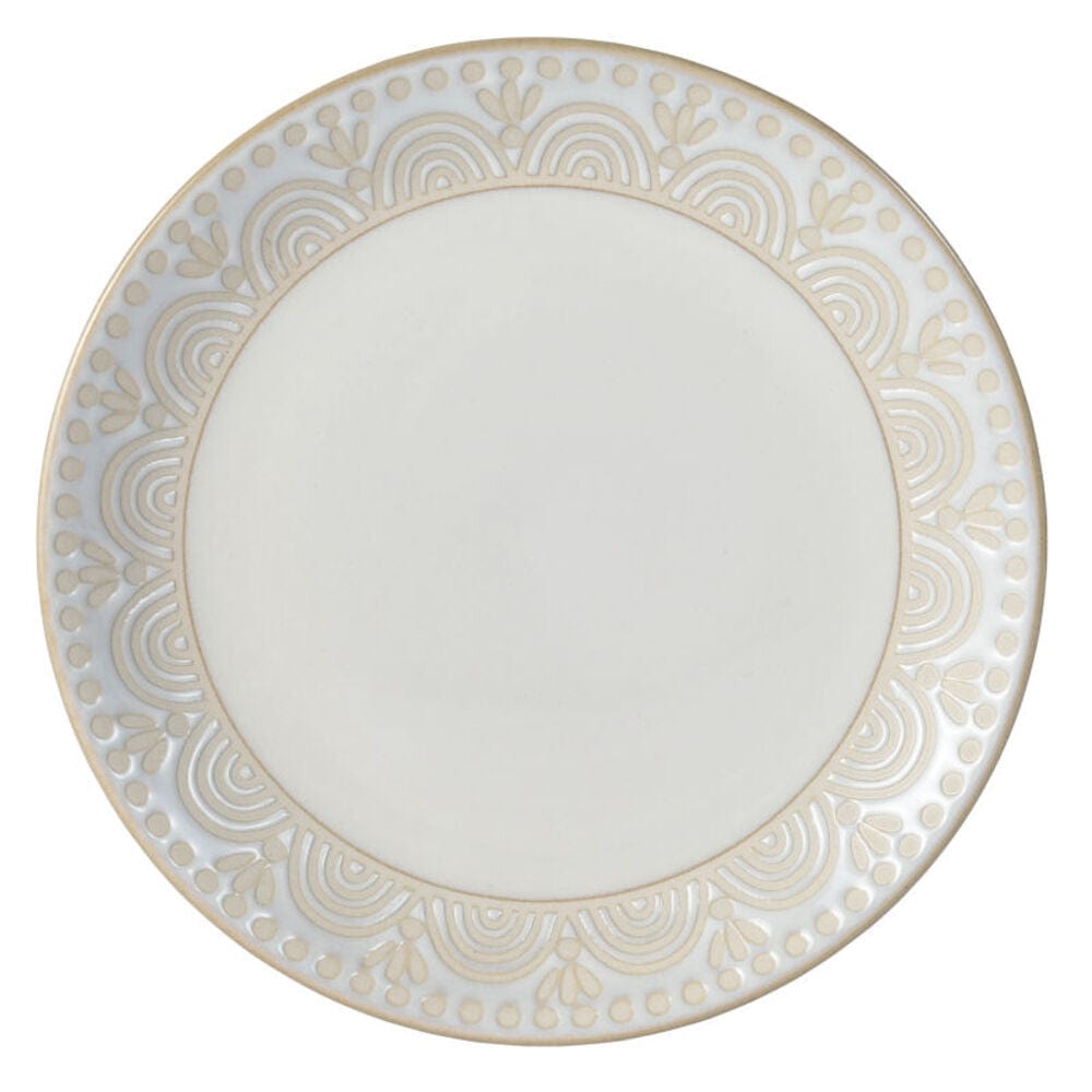 Top-down view of the Pfaltzgraff Amelia dinnerware set arranged for four on a wood table