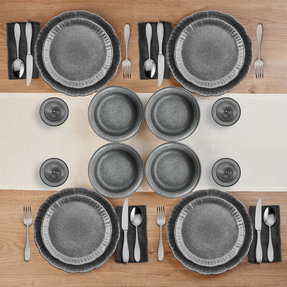 Table setting featuring the Noah Dinnerware Set, perfect for family gatherings.