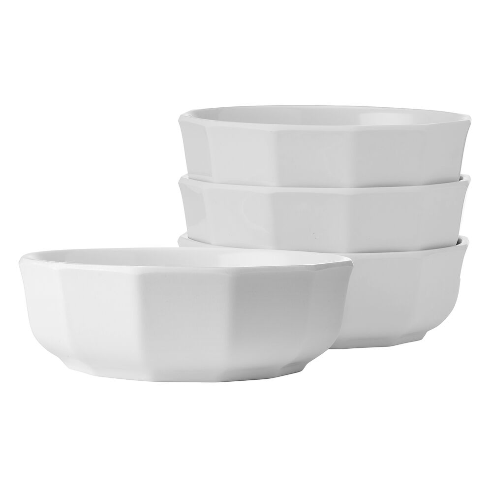 Elegant melamine soup bowls displayed on a picnic table, ready for outdoor use.