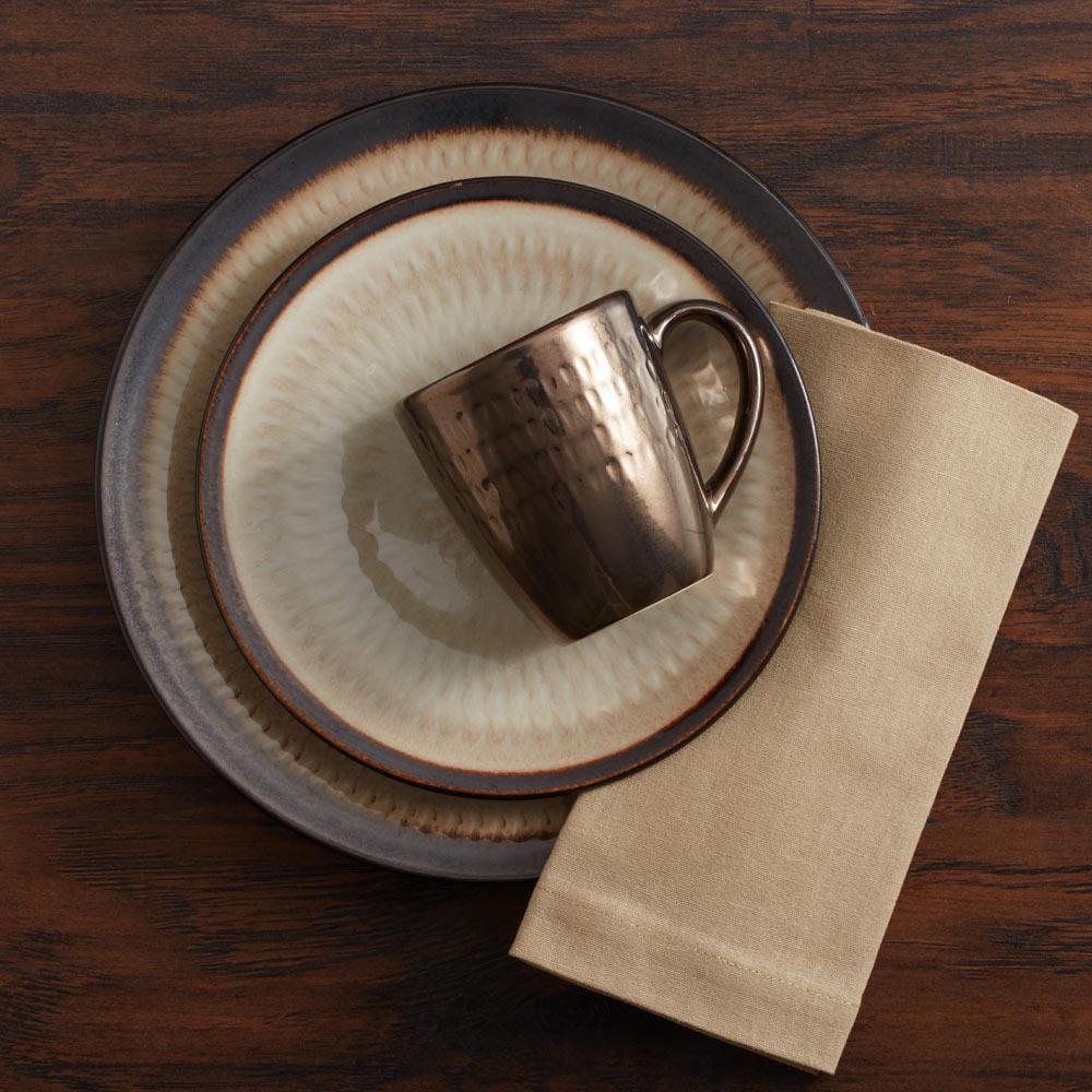Beautifully crafted microwave safe dinnerware set for hosting gatherings