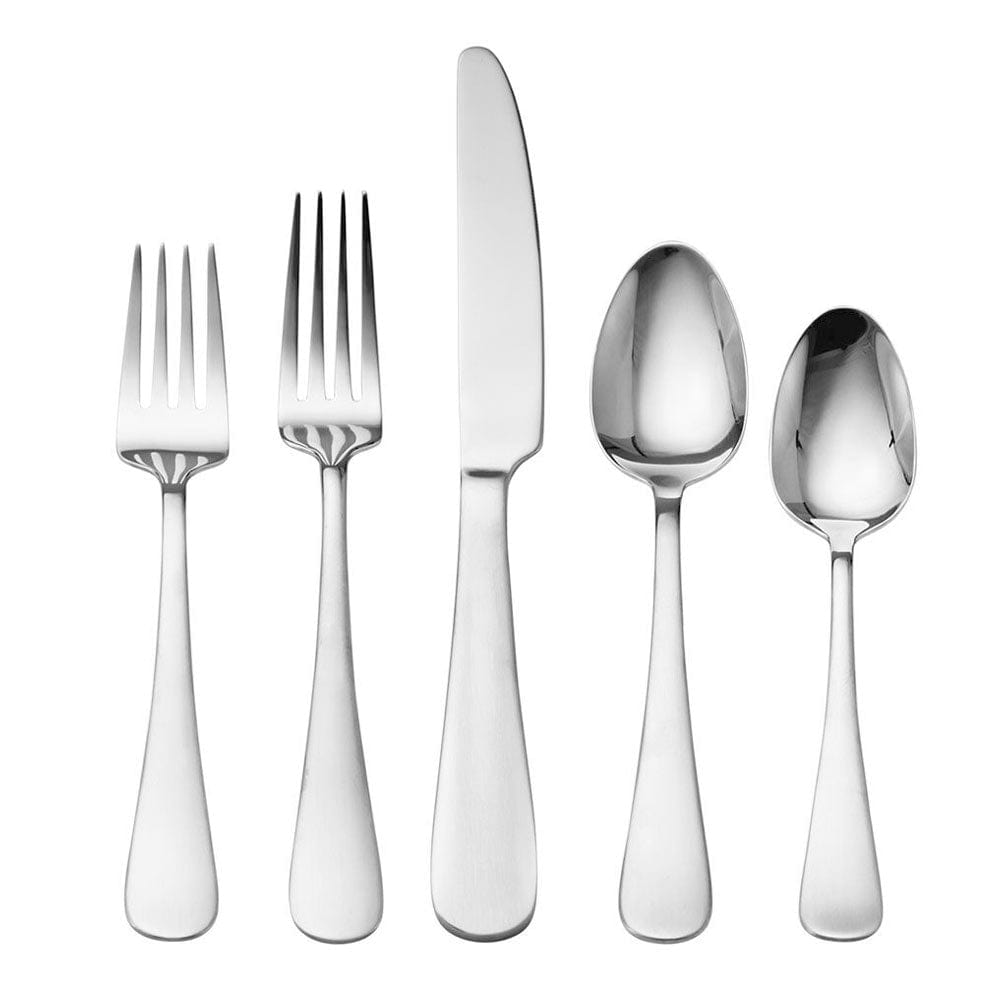 Close-up of the teardrop handle of the Elegance flatware set, highlighting its quality craftsmanship and shine.