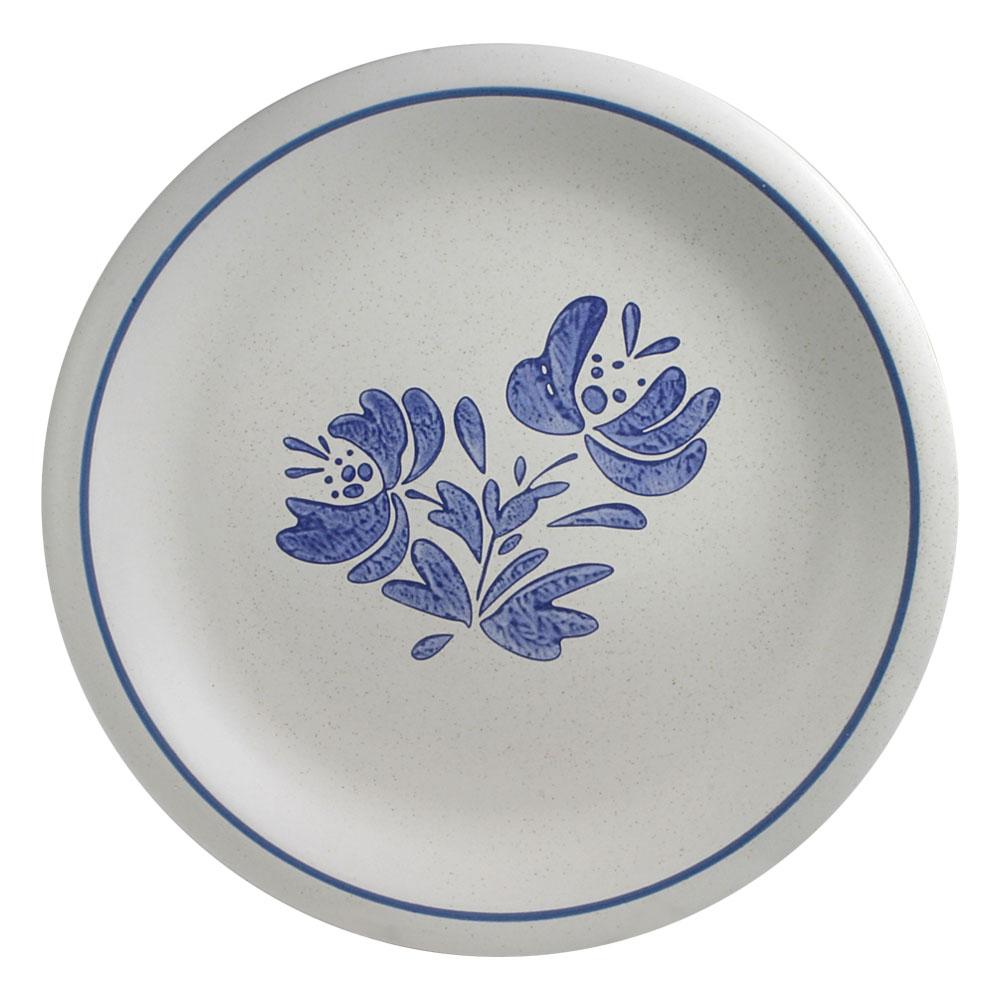 Close-up of the Yorktowne stoneware dinner plate, highlighting its durable finish and elegant design.